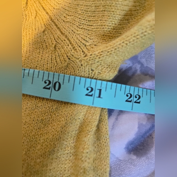 H&M | Women's Mustard Sweater, Size S - Picture 5 of 6